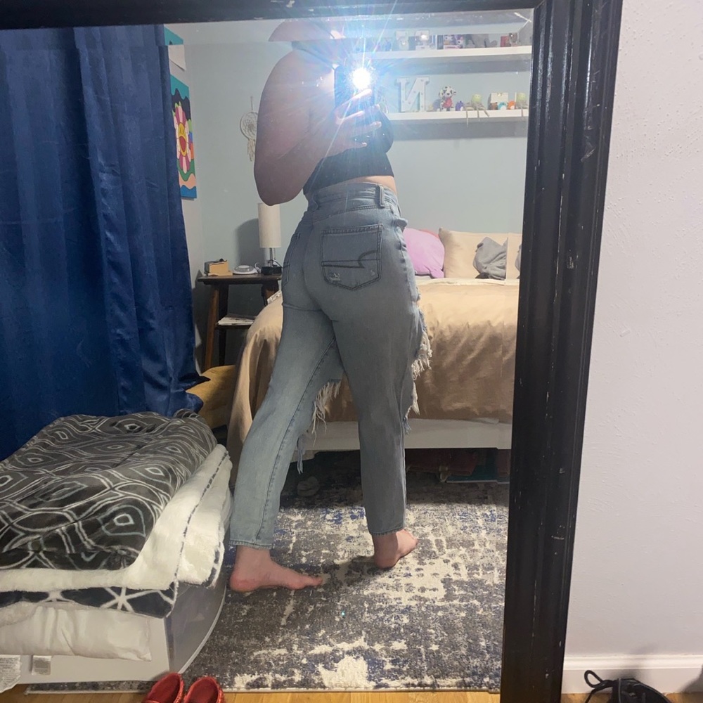 American eagle mom jeans